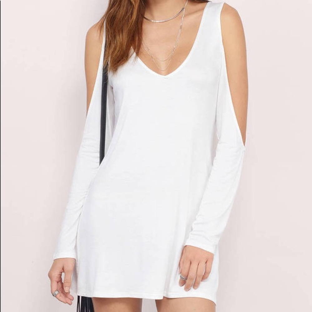 White mini dress with cut out sleeves